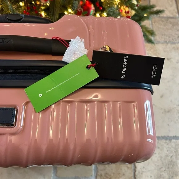 Tumi 19° extended trip expandable four-wheel packing suitcase NWT - Picture 5 of 15